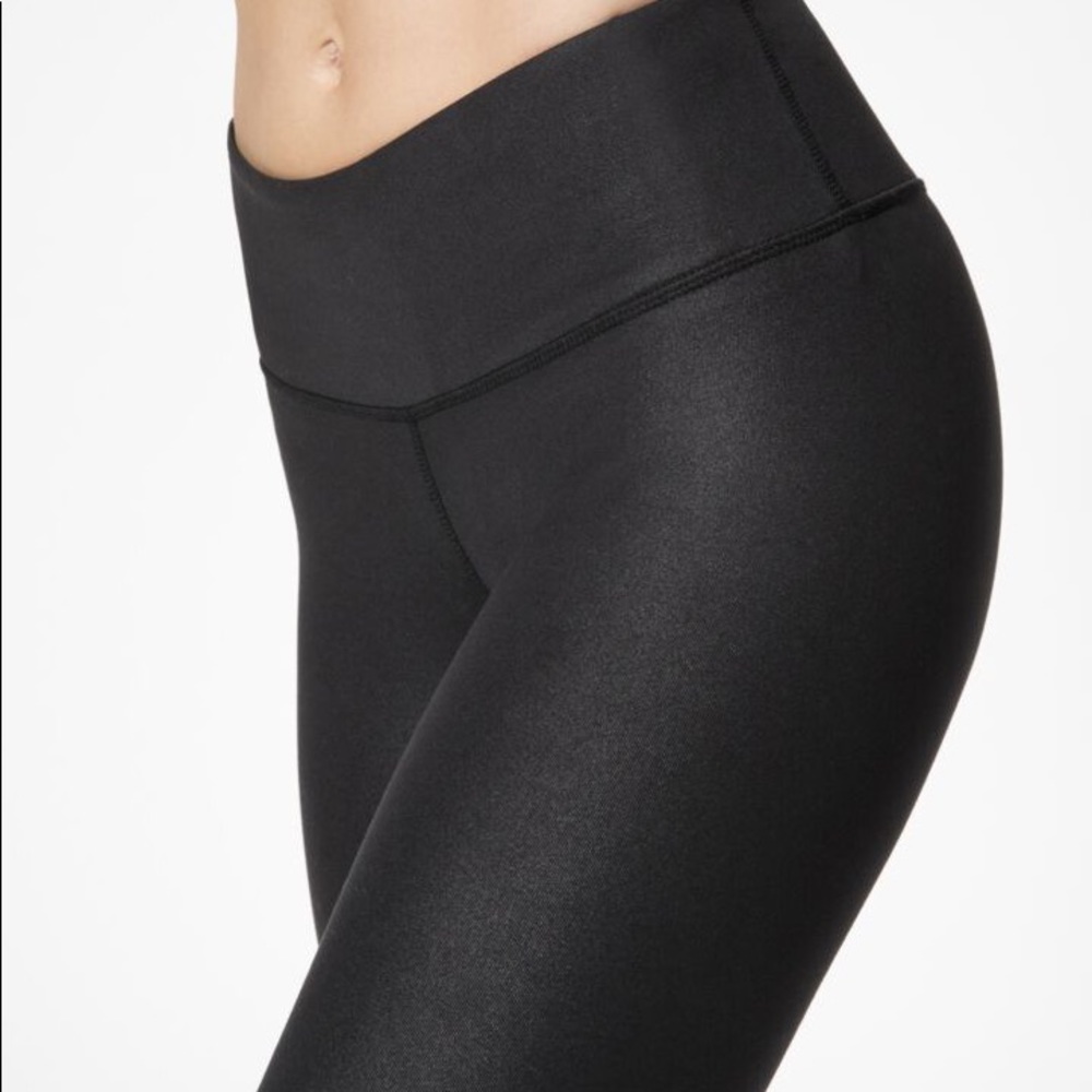 Alo Yoga Airbrush Black Glossy Leggings
